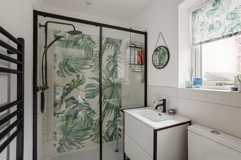 1 Castelo Grove, Pickering, YO18 7JU