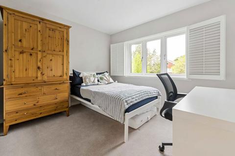 undefined, Acacia Road, Hampton TW12