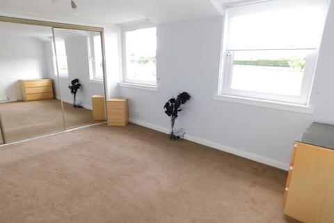 2 bedroom terraced house to rent, Gair Crescent, Lanarkshire ML8