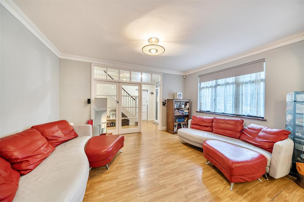 Living Room: