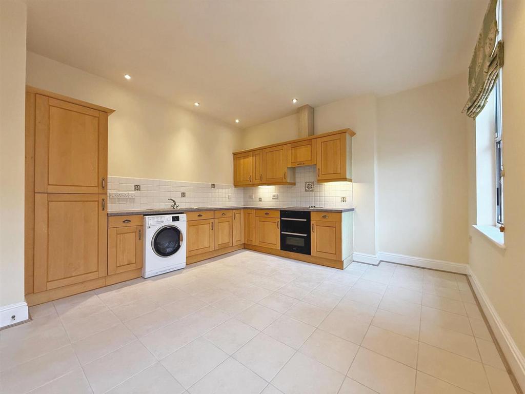 Kitchen 1.jpg