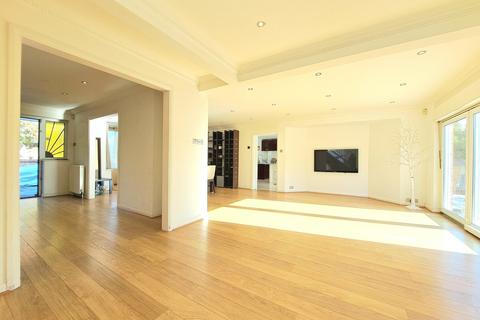 5 bedroom detached house for sale, Green Lane , Stanmore HA7