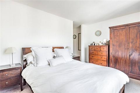 2 bedroom apartment for sale, Royal Oak Yard, London, SE1