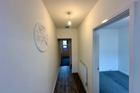 3 bedroom semi-detached house for sale, Mayors Walk, Peterborough PE3
