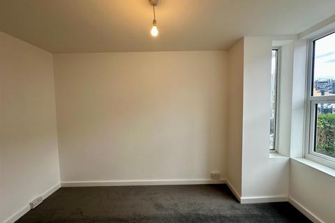 3 bedroom semi-detached house for sale, Mayors Walk, Peterborough PE3