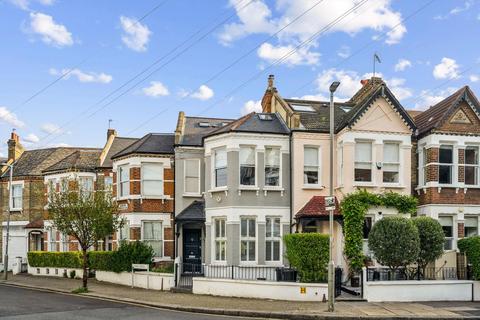 Sisters Avenue, London, SW11