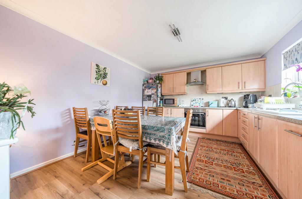 Kitchen/Dining
