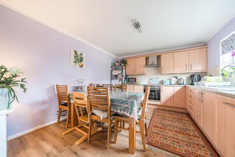 undefined, Weavers Close, Witney, Oxfordshire