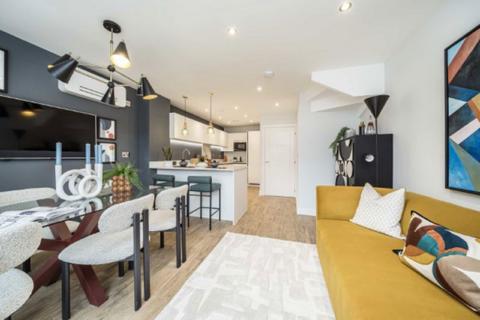 undefined, Cavendish Grove, London SW20