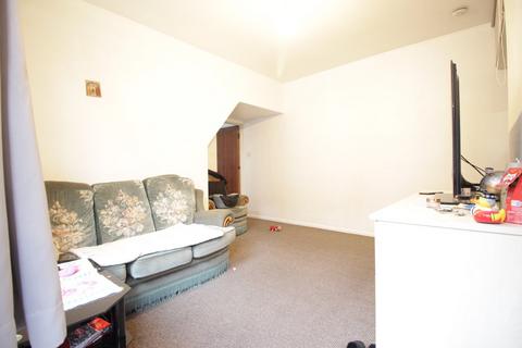 undefined, Baker Street, Luton LU1