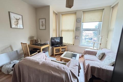 1 bedroom flat to rent, Brudenell Grove, Leeds LS6