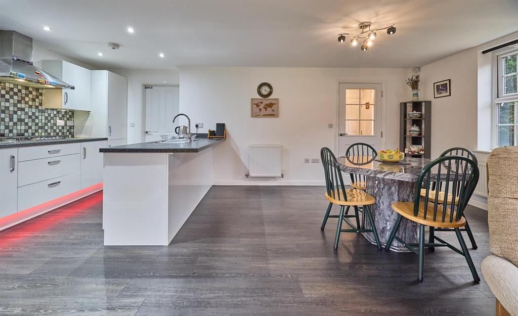 Rear Open Plan Living/Dining kitchen