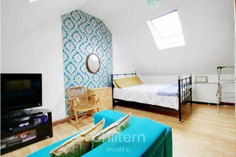 undefined, Dunstable Road, Luton LU4