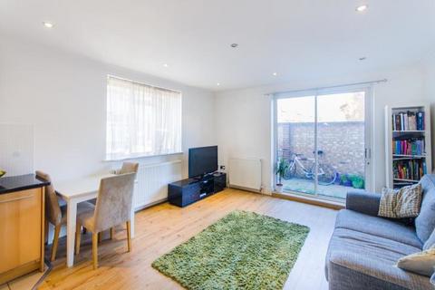 1 bedroom flat for sale, Redwood House, Thornton Road, Thornton Heath, Surrey, CR7