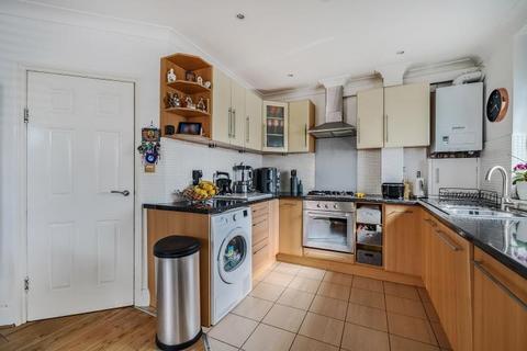 Flat 1, Redwood House, 30 Thornton Road, Thornton Heath, CR7 6BA