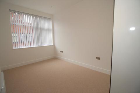 undefined, Flowers Way, Luton LU1