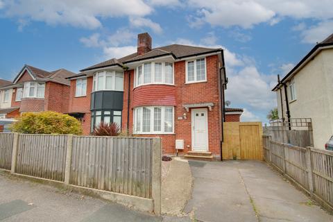 undefined, SHOLING! LOOK AT THAT GARDEN! EXTENDED! A MUST SEE!