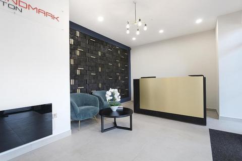 undefined, Flowers Way, Luton LU1
