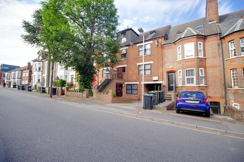 undefined, 7 Napier Road, Luton LU1
