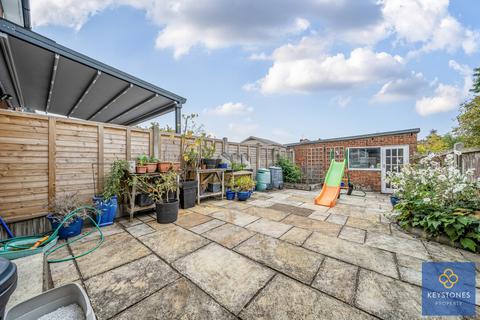 3 bedroom terraced house for sale, Charlotte Gardens, Romford, RM5