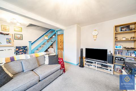 3 bedroom terraced house for sale, Charlotte Gardens, Romford, RM5