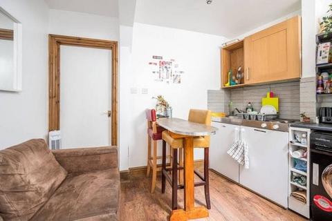 2 bedroom flat to rent, 125 Aldersgate Street, London, Greater London, EC1A