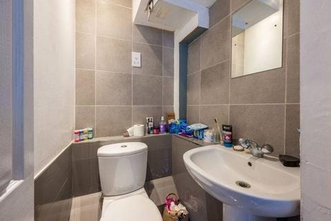 2 bedroom flat to rent, 125 Aldersgate Street, London, Greater London, EC1A