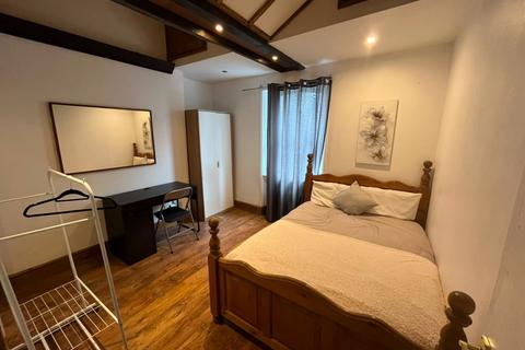 2 bedroom flat to rent, Aldersgate Street, London, EC1A