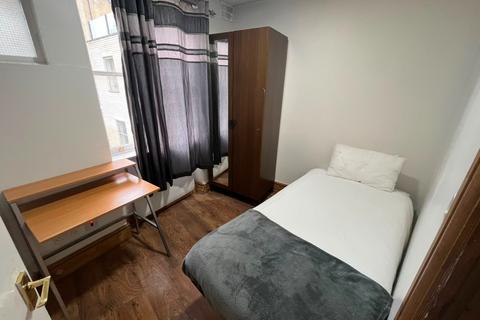 2 bedroom flat to rent, Aldersgate Street, London, EC1A