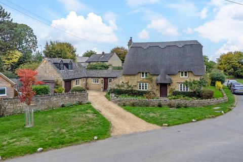 undefined, North Green, Kidlington, Kirtlington OX5 3JZ
