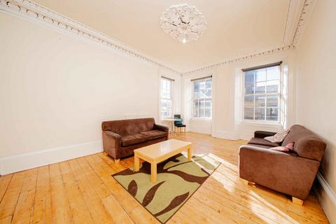 5 bedroom flat for sale, 32 (3FR) Castle Street, Dundee, DD1