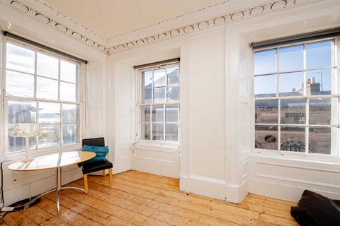 5 bedroom flat for sale, 32 (3FR) Castle Street, Dundee, DD1