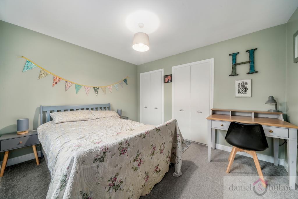 40 Willow Drive-27