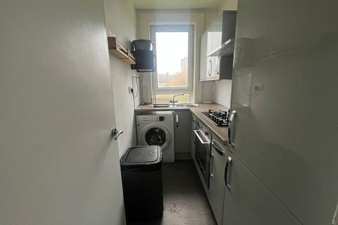 undefined, Sleigh Drive, Edinburgh, EH7