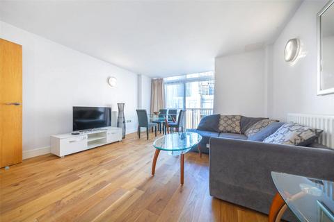 2 bedroom apartment to rent, Cassilis Road, London E14