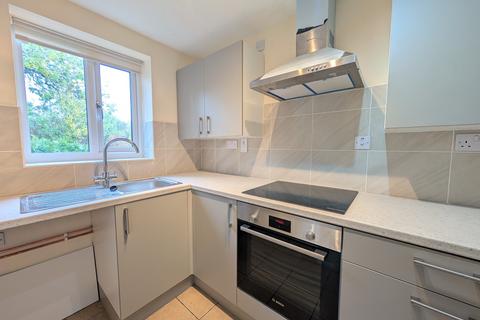 2 bedroom semi-detached house to rent, Ovett Close, Leisure Village, Kettering, NN15
