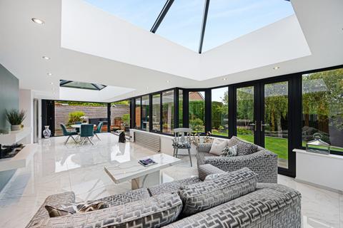 undefined, Castleford Drive, Prestbury, Cheshire East, SK10