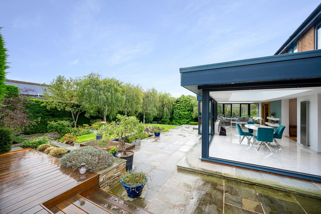 Decking/Patio