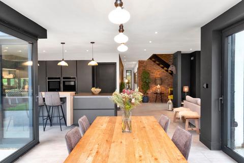 undefined, Grosvenor Road, Alton GU34