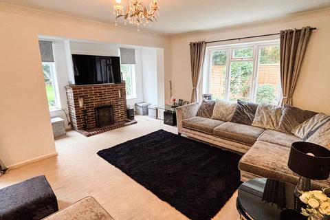 4 bedroom house for sale, Old Place, Aldwick