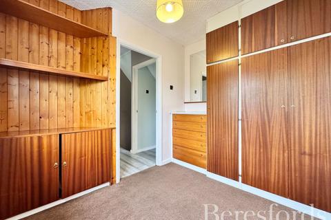 undefined, Trafalgar Road, Rainham, RM13