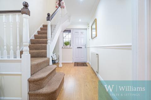 undefined, The Boltons, Wootton