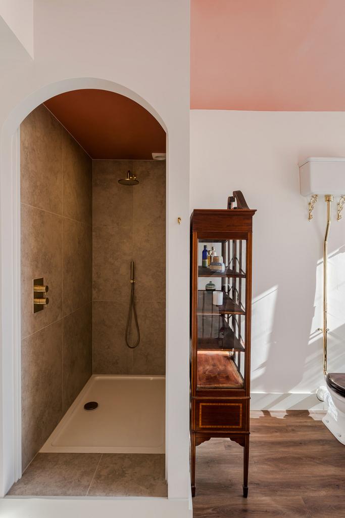 314179 - 24 Surrey Square-1.jpeg