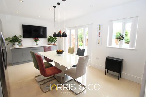12 Admiral Close, Fleetwood, FY7 6HB
