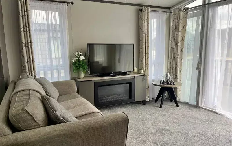 Living Room Edit Web 802x505 F50 50