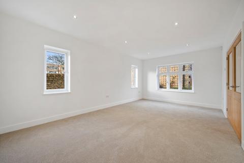 5 bedroom detached house to rent, Saxty Way, Sowerby, Thirsk, YO7