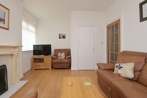 2 bedroom flat for sale, 2 Restalrig Gardens, Lochend, Edinburgh, EH7 6HZ