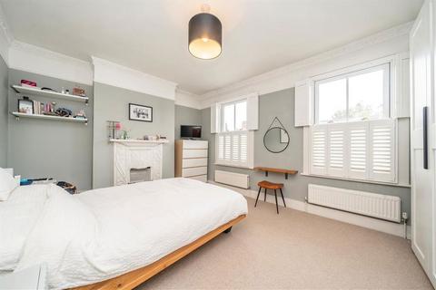 3 bedroom terraced house for sale, Leahurst Road, London SE13