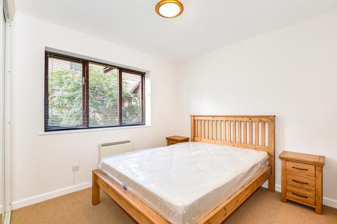 2 bedroom flat to rent, Woodman Court, Cross Street, Oxford, OX4