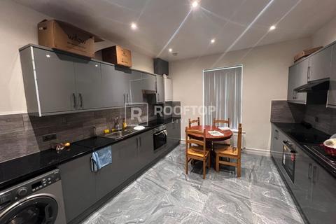 8 bedroom house to rent, Bainbridge Road, Leeds LS6